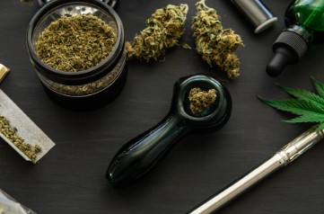 critical crack smoking