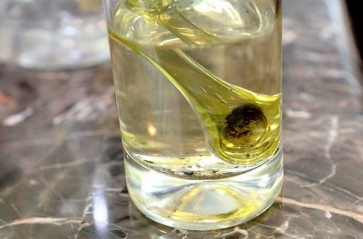 how to clean a marijuana pipe b